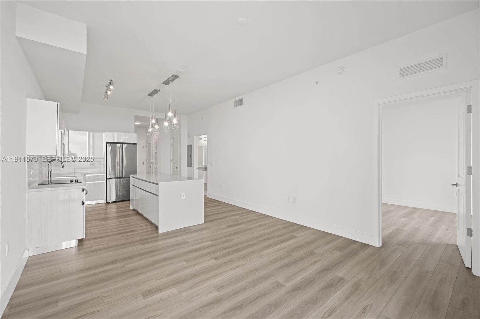 101 Diplomat Pkwy #2605 Hallandale Beach, FL 33009