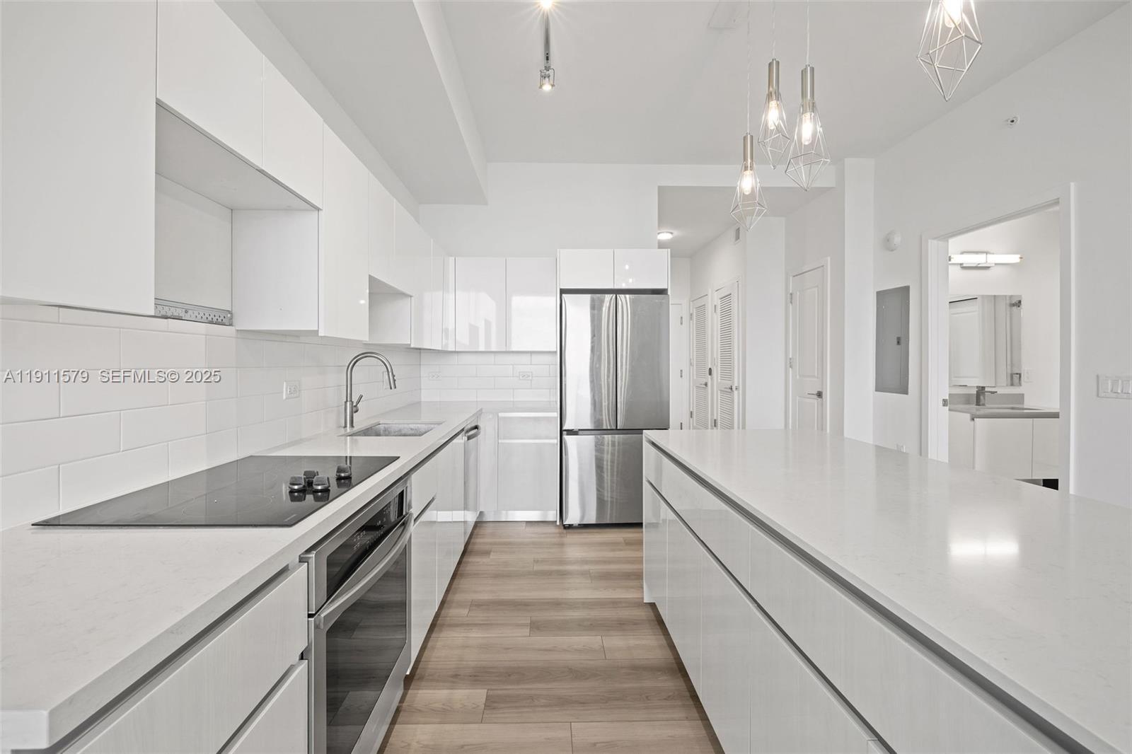 101 Diplomat Pkwy #2605 Hallandale Beach, FL 33009