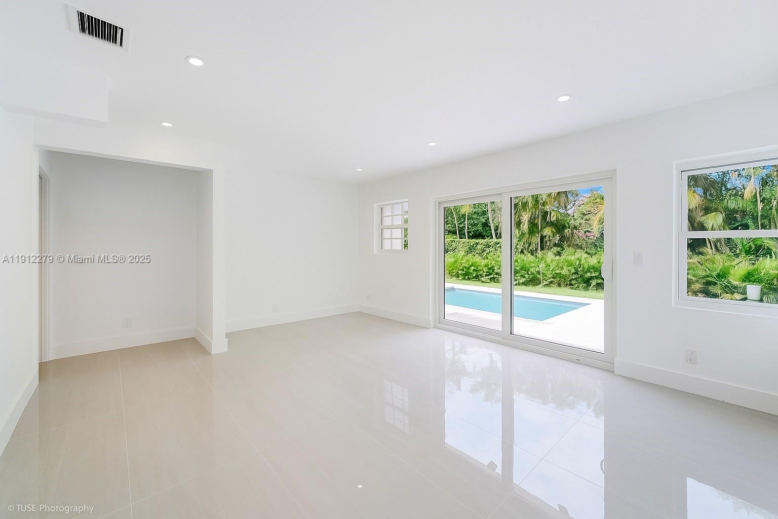 953 NE 91st Ter Miami Shores, FL 33138