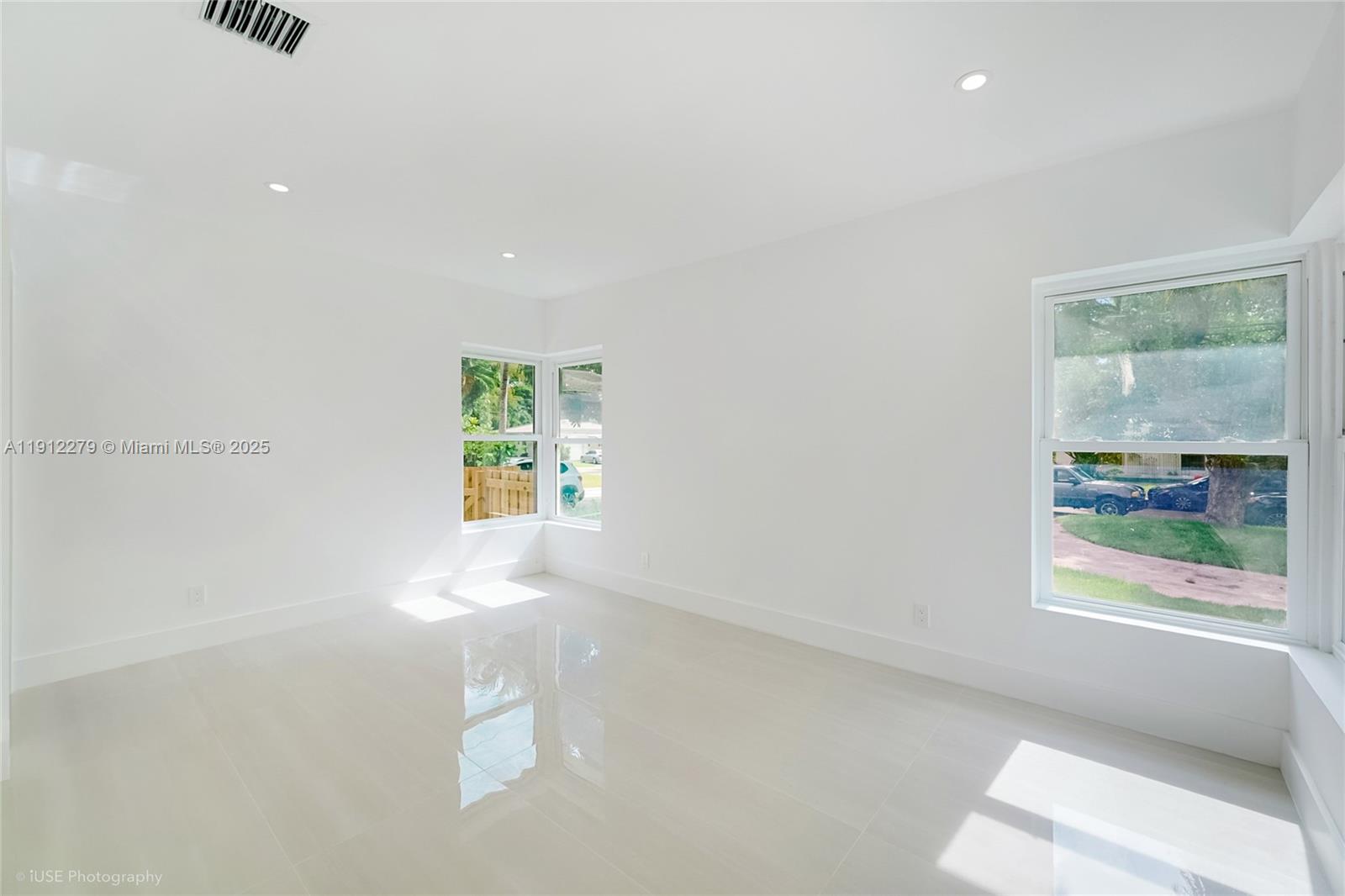 953 NE 91st Ter Miami Shores, FL 33138