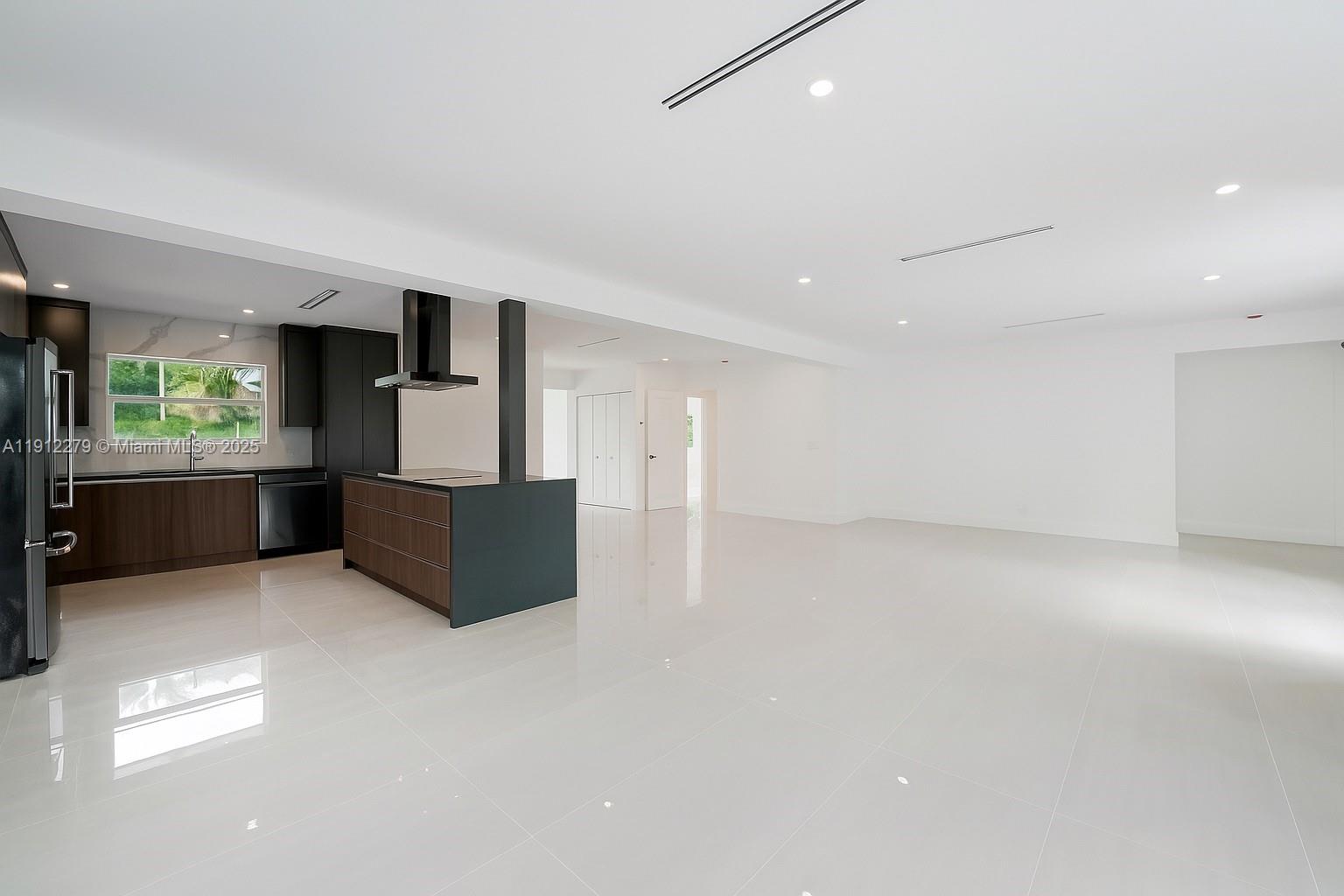 953 NE 91st Ter Miami Shores, FL 33138