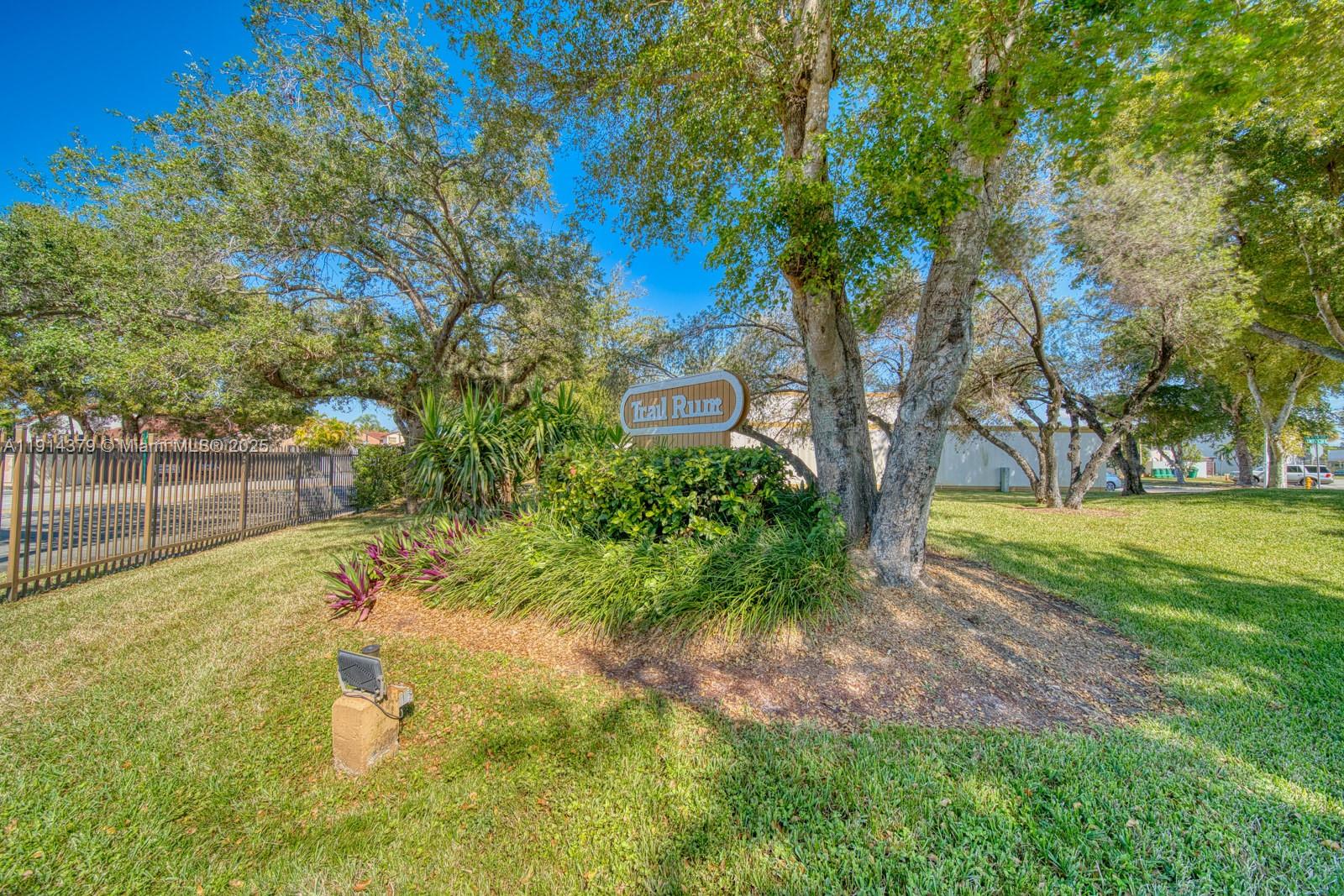 1207 SW 131st Pl Cir W Miami, FL 33184