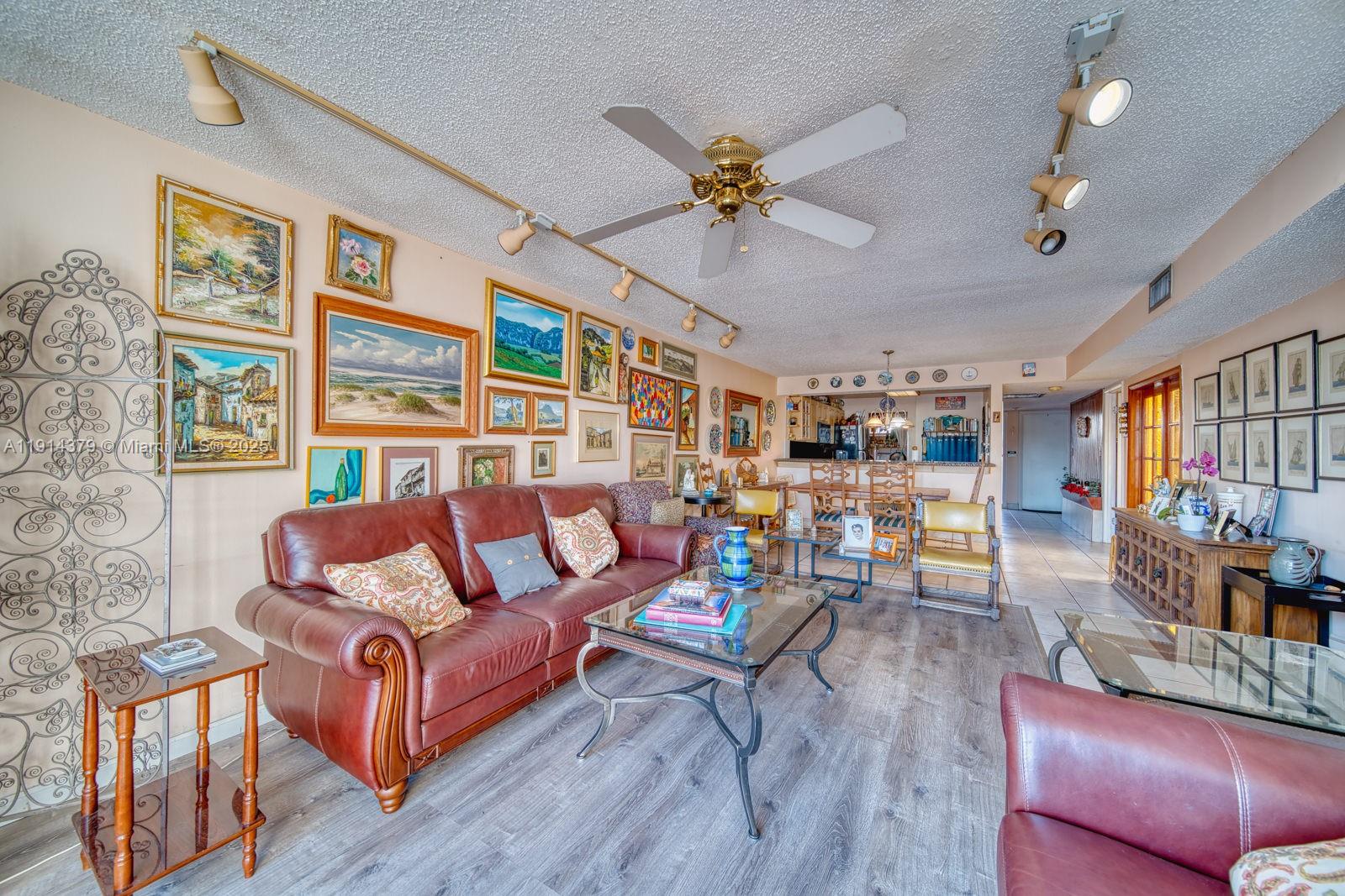 1207 SW 131st Pl Cir W Miami, FL 33184