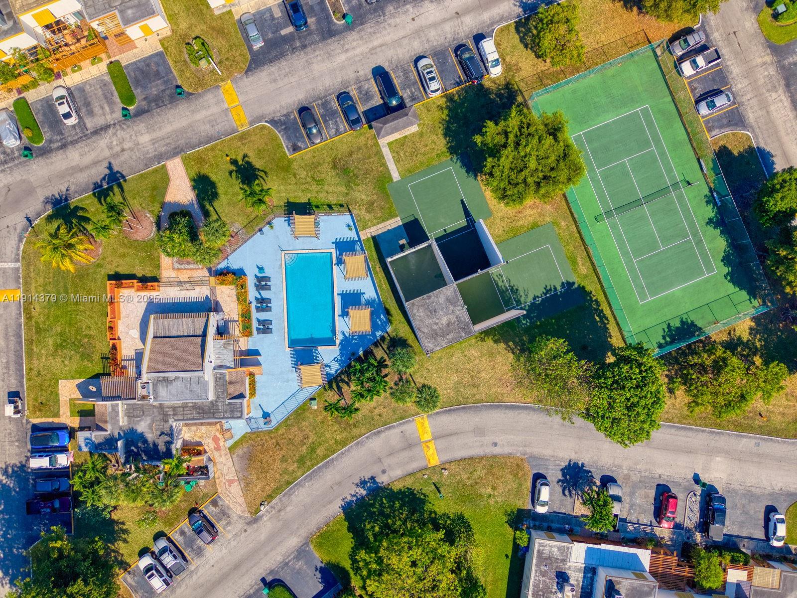 1207 SW 131st Pl Cir W Miami, FL 33184