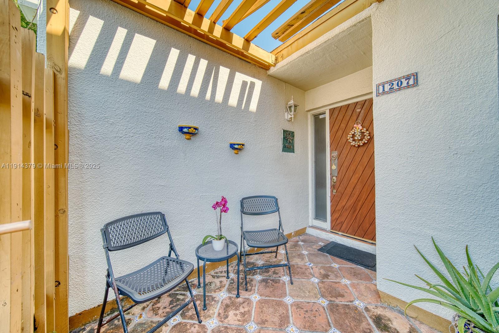 1207 SW 131st Pl Cir W Miami, FL 33184