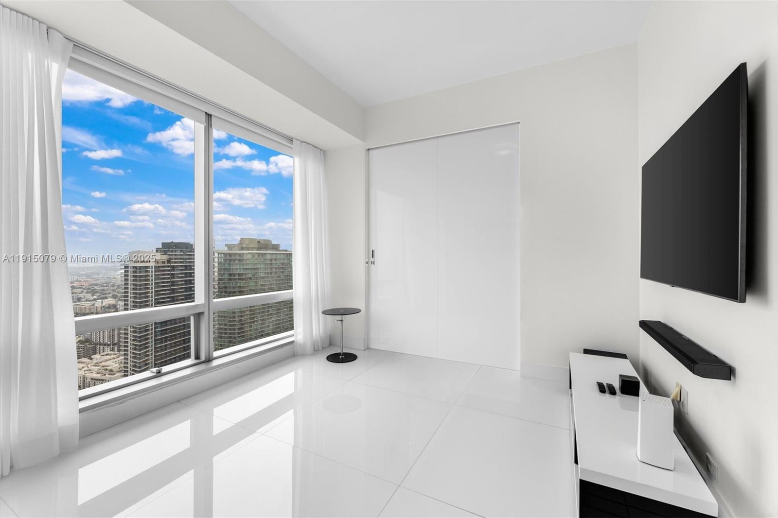1425 Brickell Ave #54C Miami, FL 33131