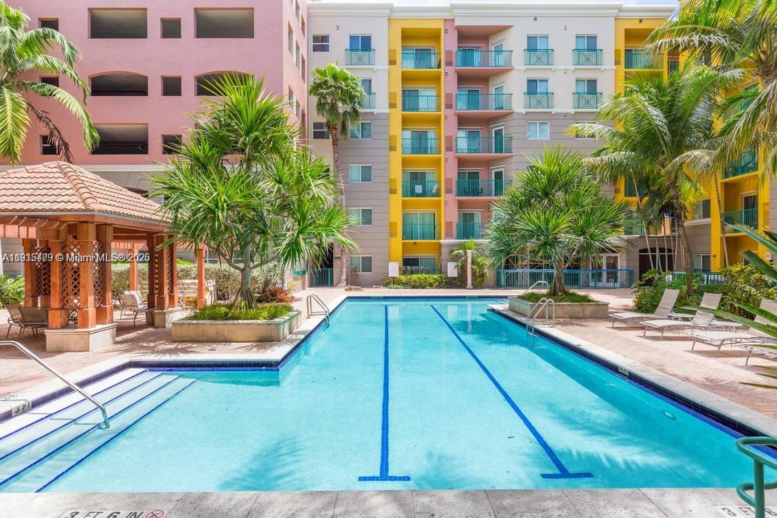 6001 SW 70th St #115