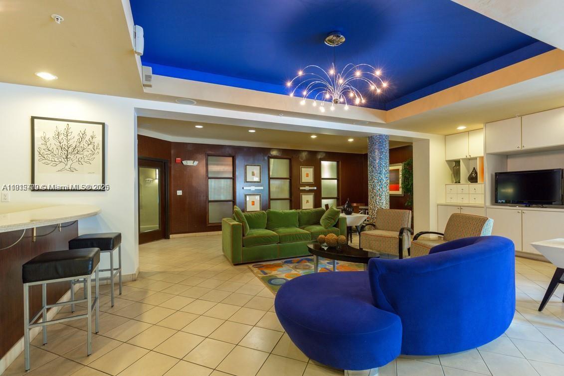 6001 SW 70th St #115 South Miami, FL 33143