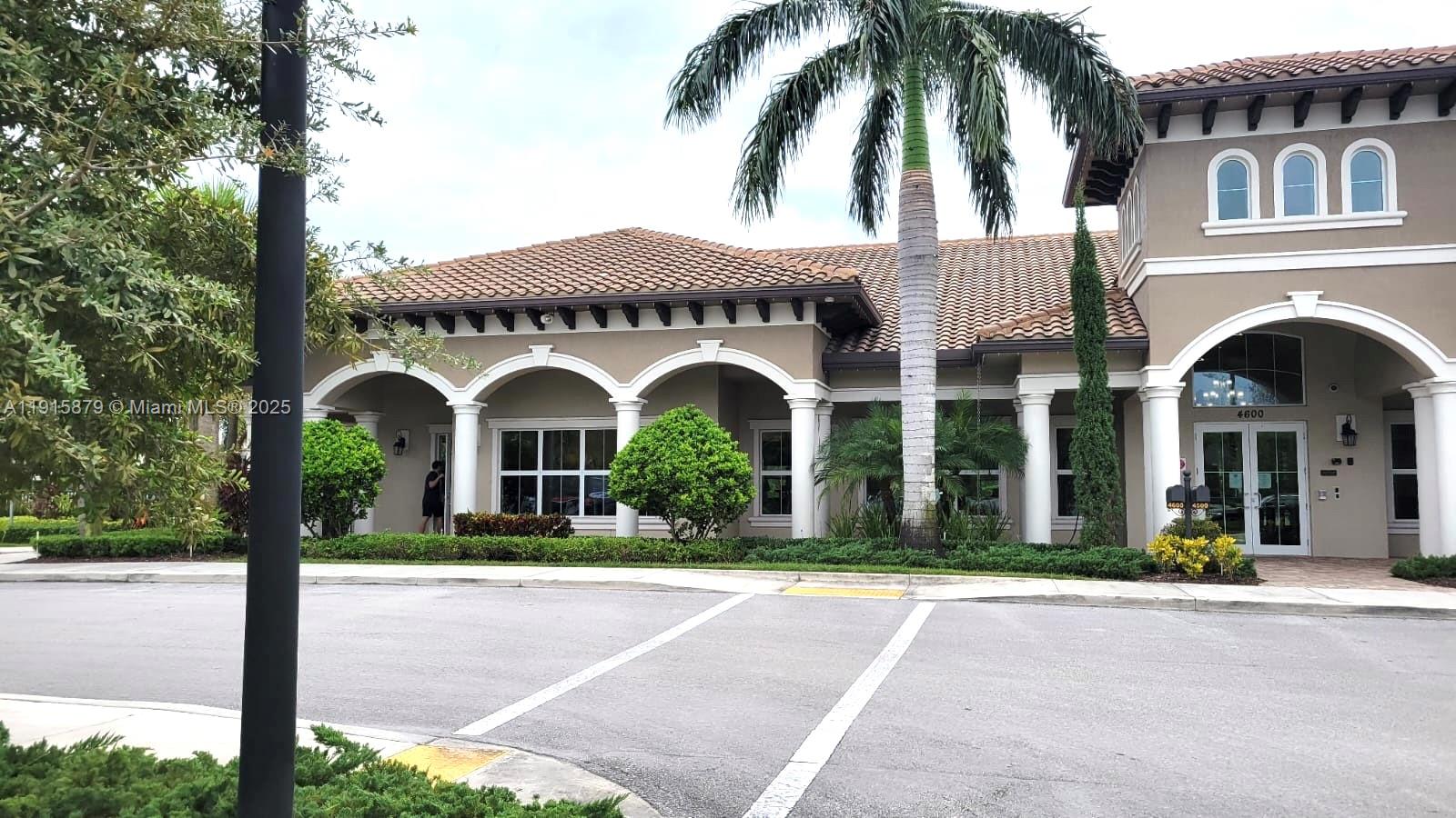 4164 Ficus St Hollywood, FL 33021