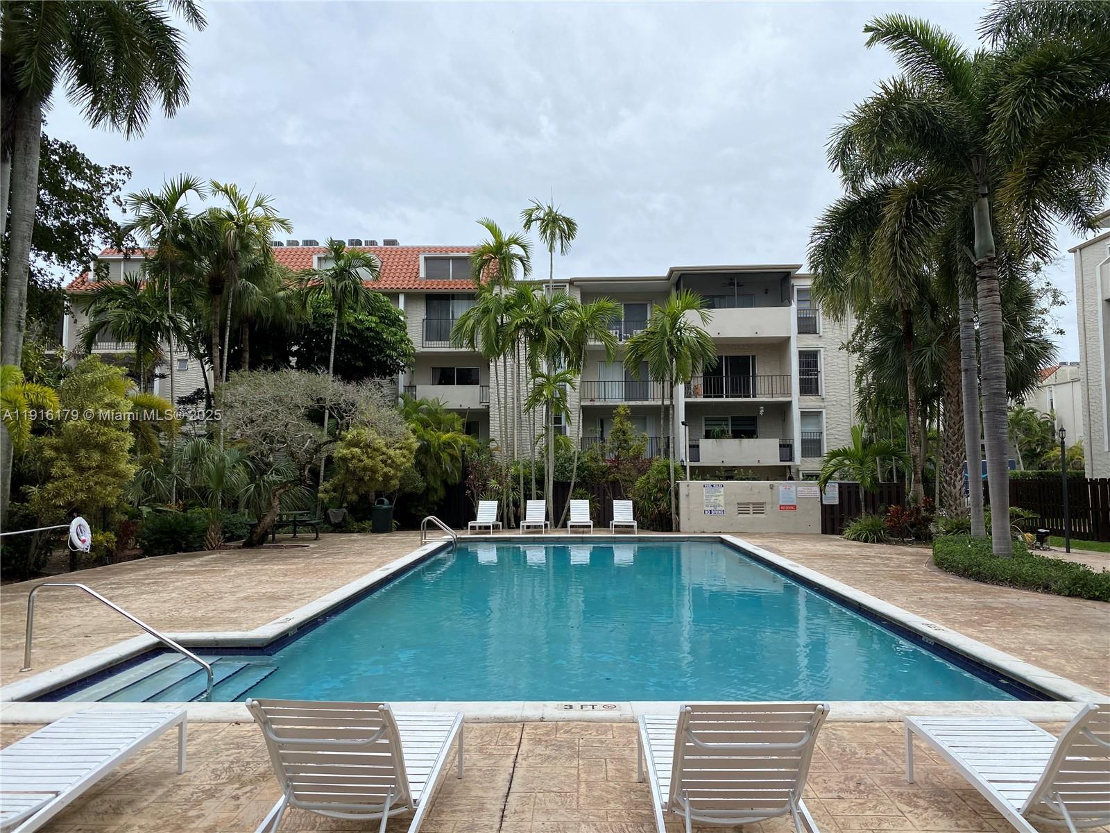 6900 N Kendall Dr #A408 Pinecrest, FL 33156