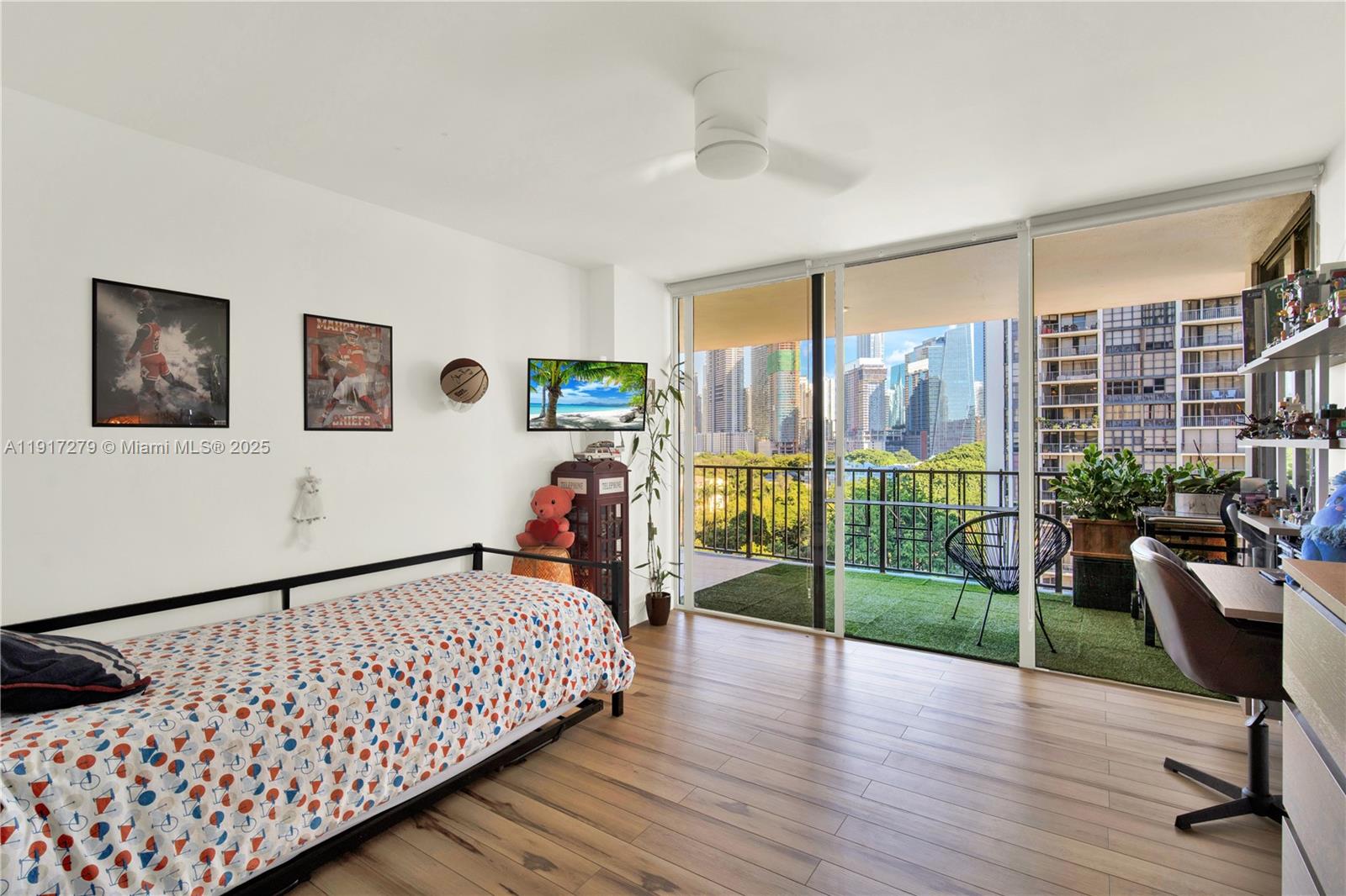 1915 Brickell Ave #C1101 Miami, FL 33129