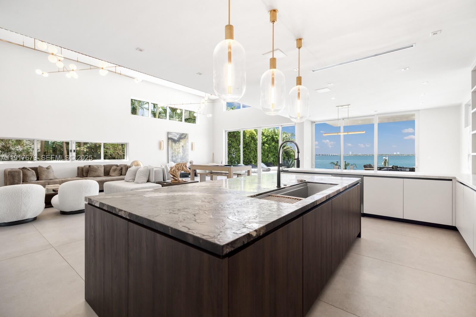 1379 N Venetian Way Miami, FL 33139