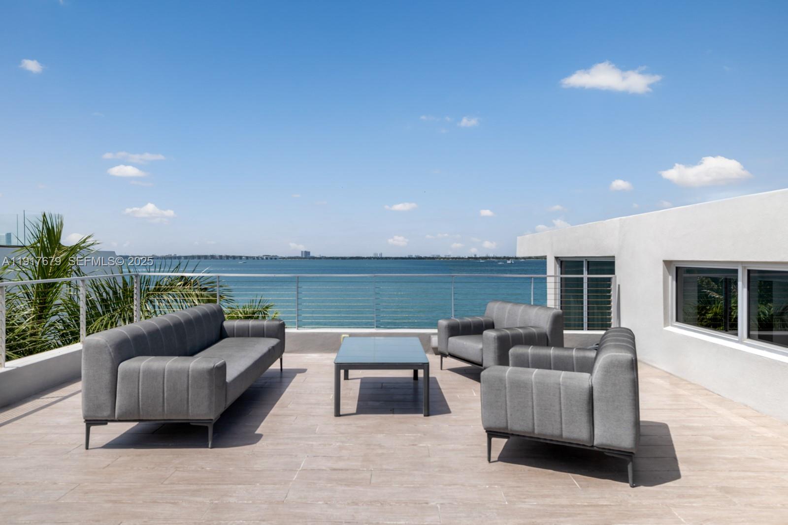 1379 N Venetian Way Miami, FL 33139