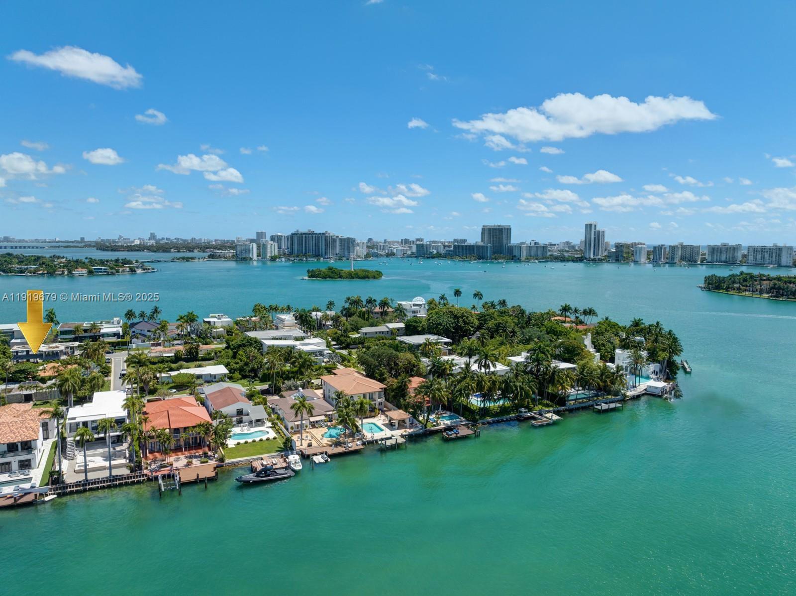 111 S Hibiscus Dr Miami Beach, FL 33139