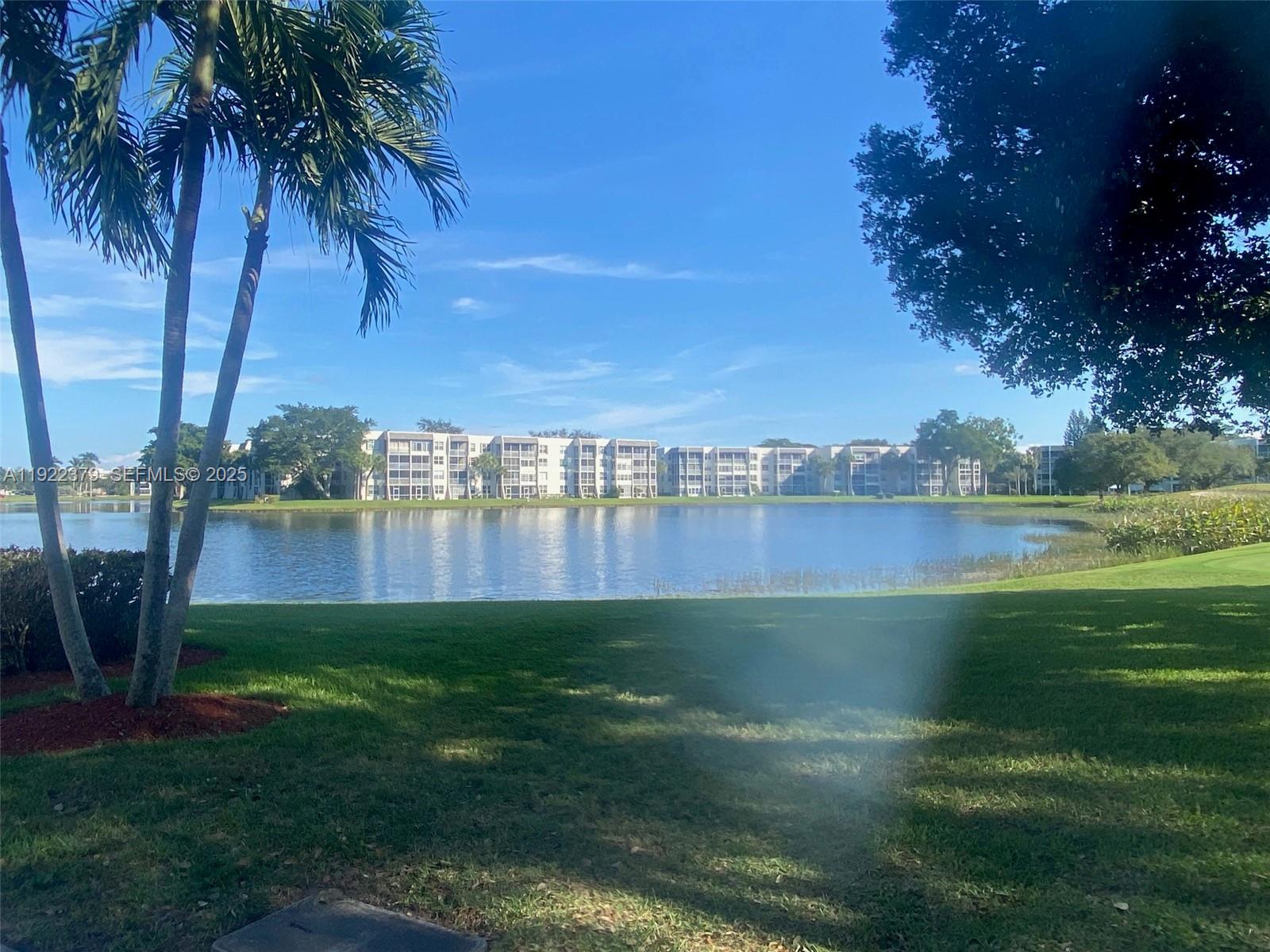 9420 Poinciana Pl #214 Davie, FL 33324