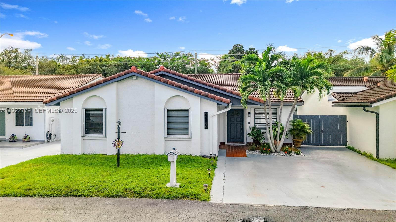 11196 SW 75th Ter