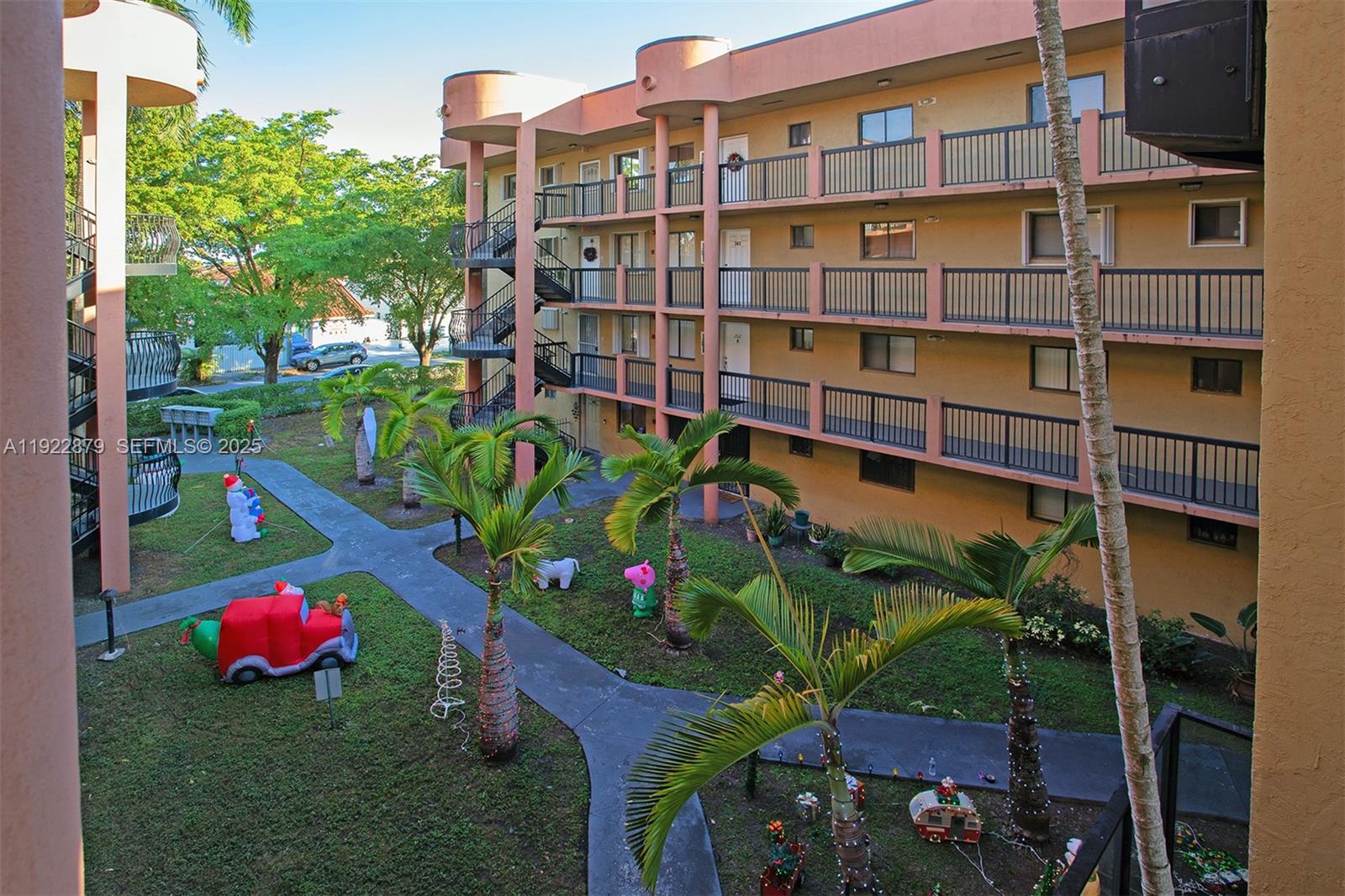 5490 W 21st Ct #309 Hialeah, FL 33016