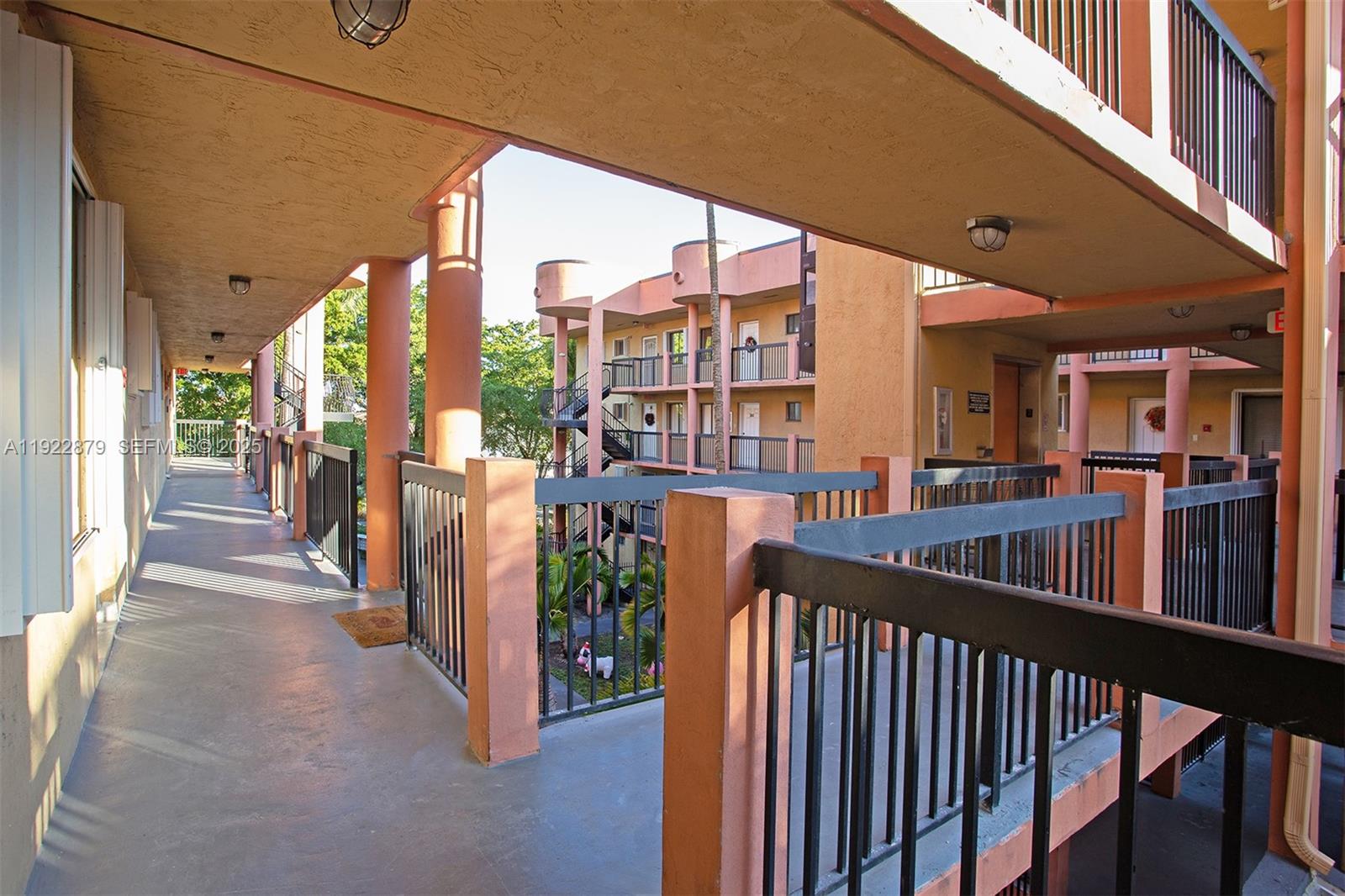 5490 W 21st Ct #309 Hialeah, FL 33016