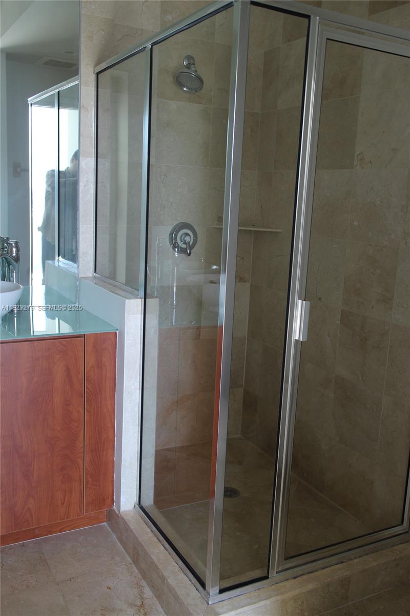 315 NE 3rd Ave #2005 Fort Lauderdale, FL 33301