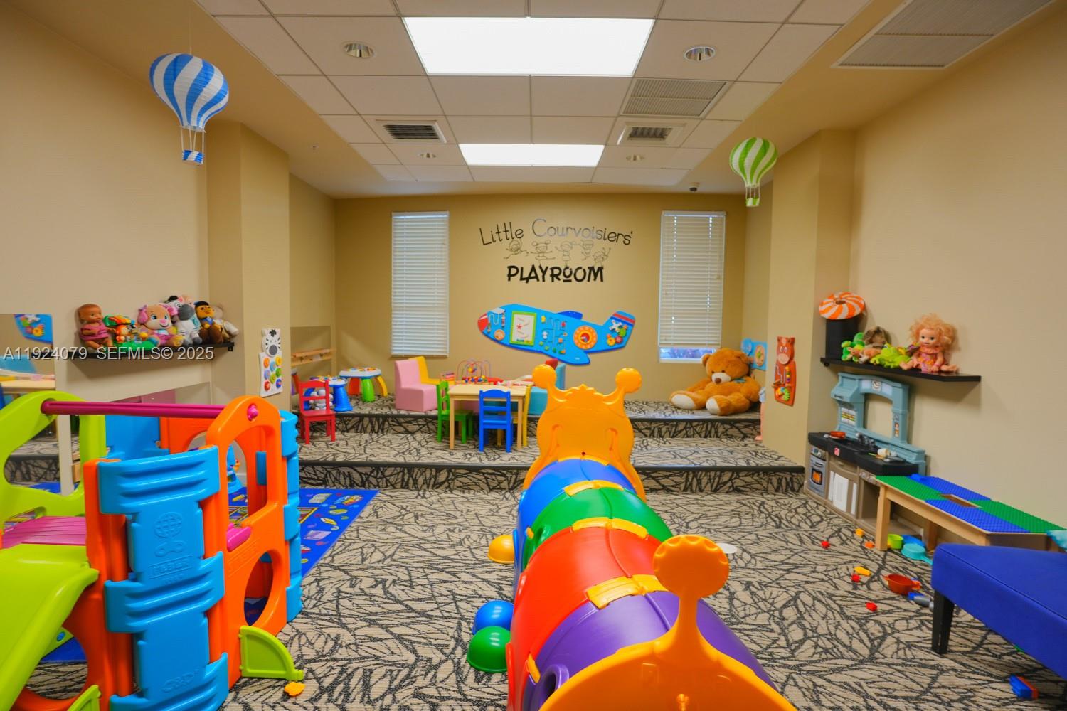 701 Brickell Key Blvd #1911 Miami, FL 33131