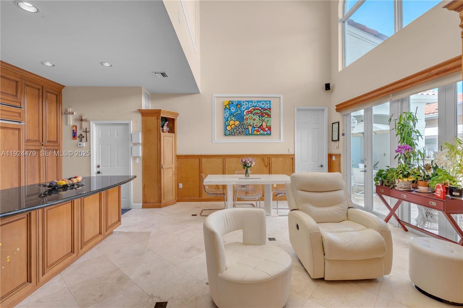 3942 194th Ln Sunny Isles Beach, FL 33160