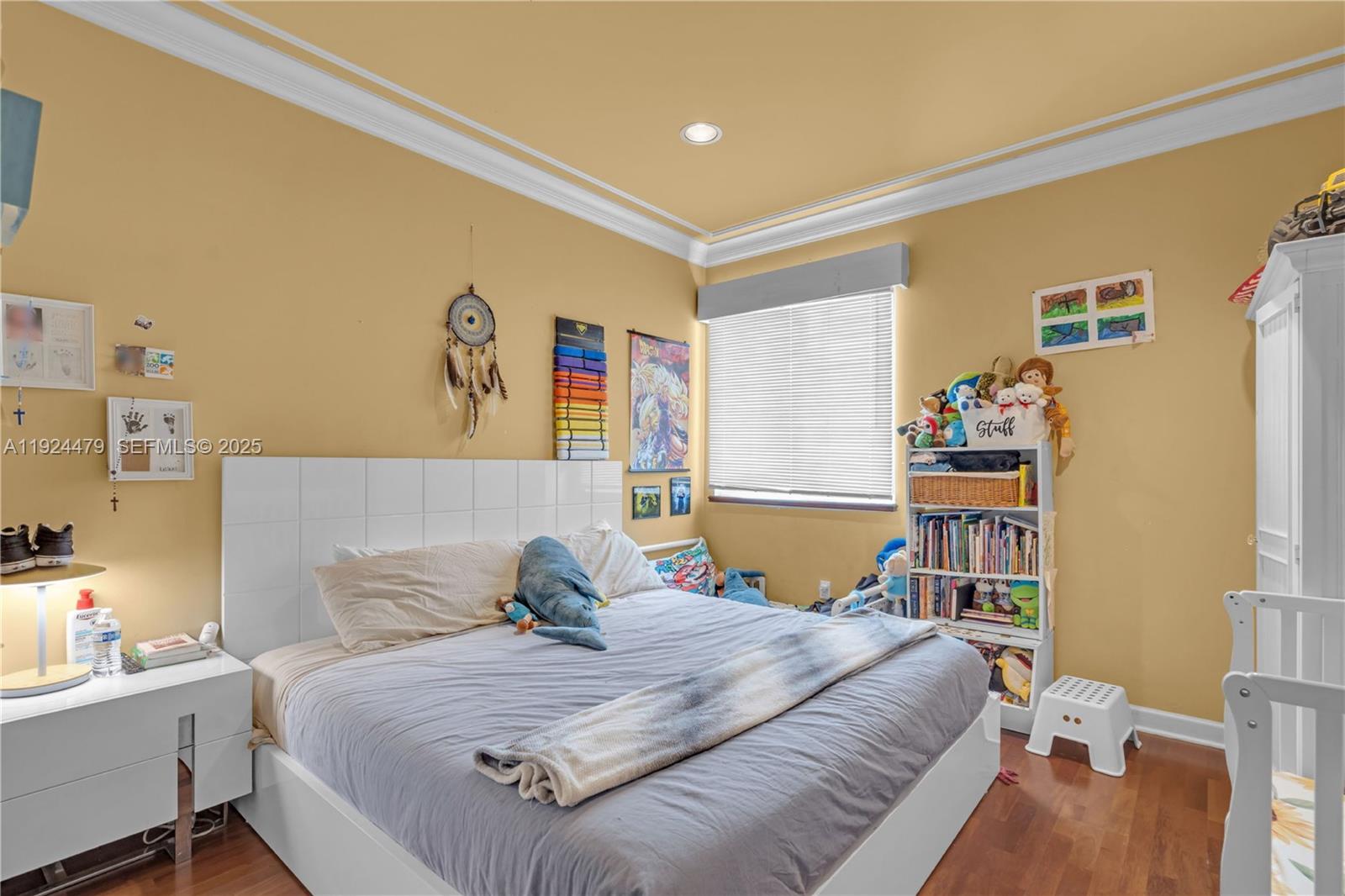 3942 194th Ln Sunny Isles Beach, FL 33160