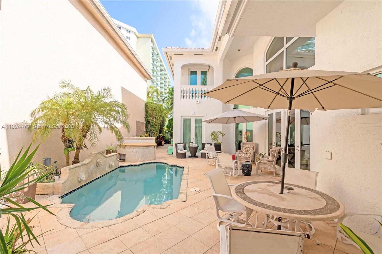 3942 194th Ln Sunny Isles Beach, FL 33160