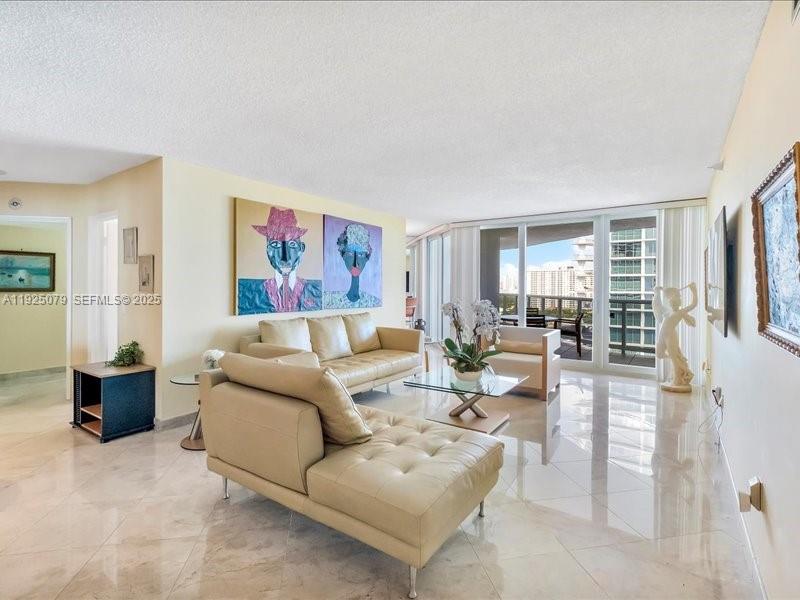 16711 Collins Ave #1604 Sunny Isles Beach, FL 33160