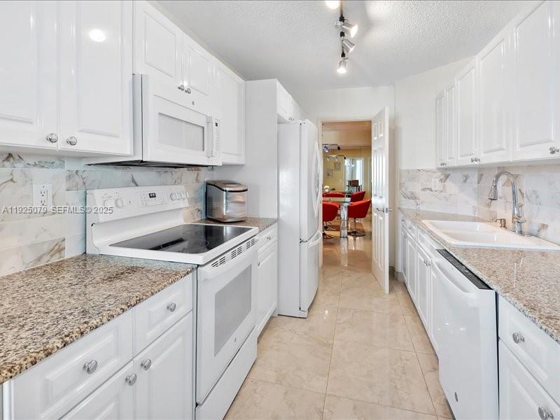 16711 Collins Ave #1604 Sunny Isles Beach, FL 33160