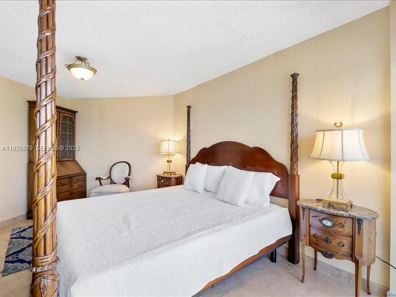 16711 Collins Ave #1604 Sunny Isles Beach, FL 33160