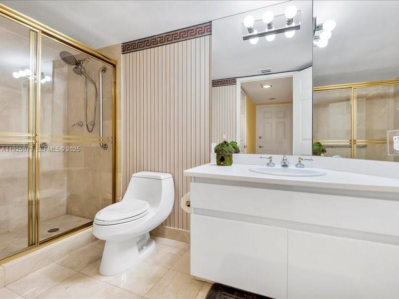 16711 Collins Ave #1604 Sunny Isles Beach, FL 33160