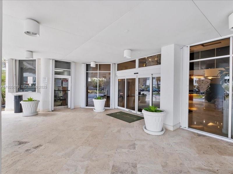 16711 Collins Ave #1604 Sunny Isles Beach, FL 33160