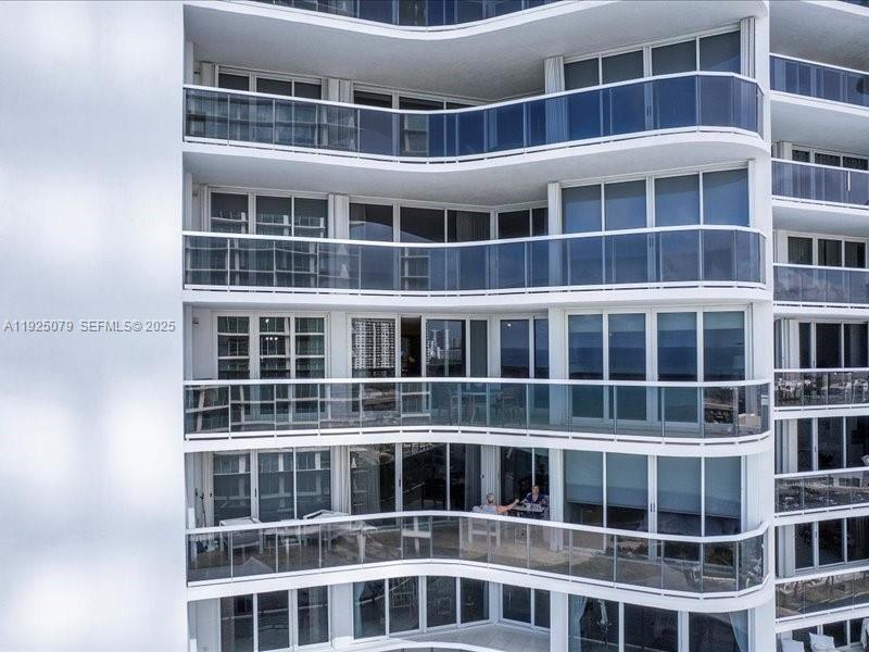 16711 Collins Ave #1604 Sunny Isles Beach, FL 33160