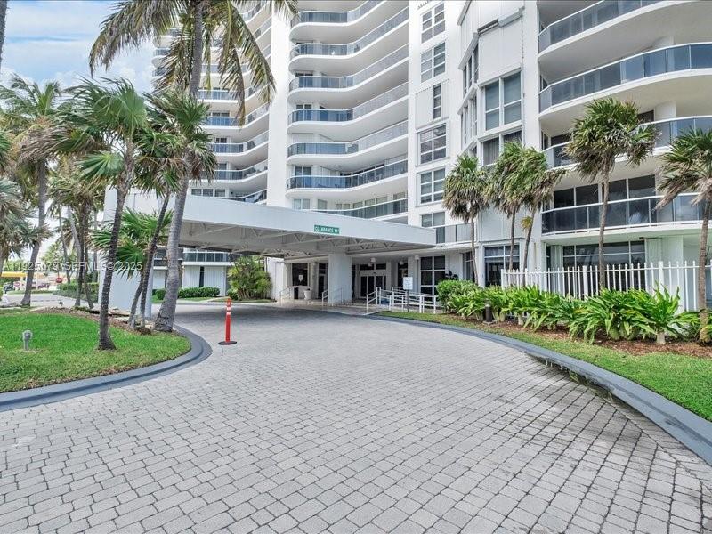 16711 Collins Ave #1604 Sunny Isles Beach, FL 33160