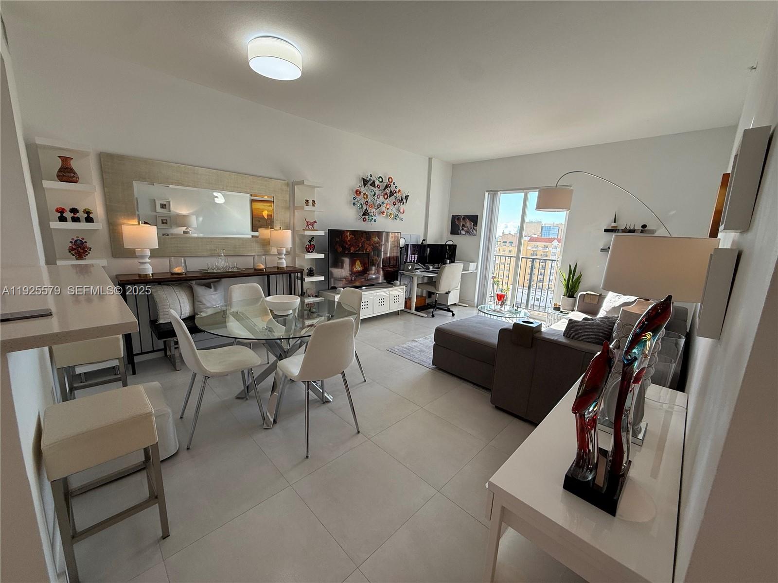 image Ten Aragon Condo1