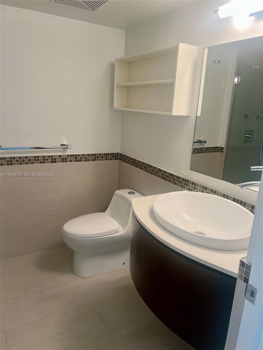 2101 Brickell Ave #2306 Miami, FL 33129