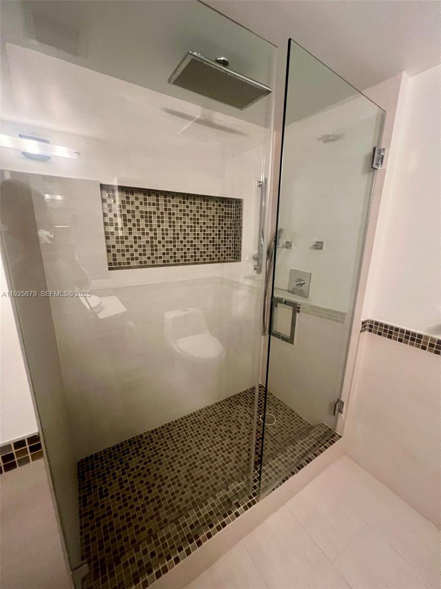 2101 Brickell Ave #2306 Miami, FL 33129