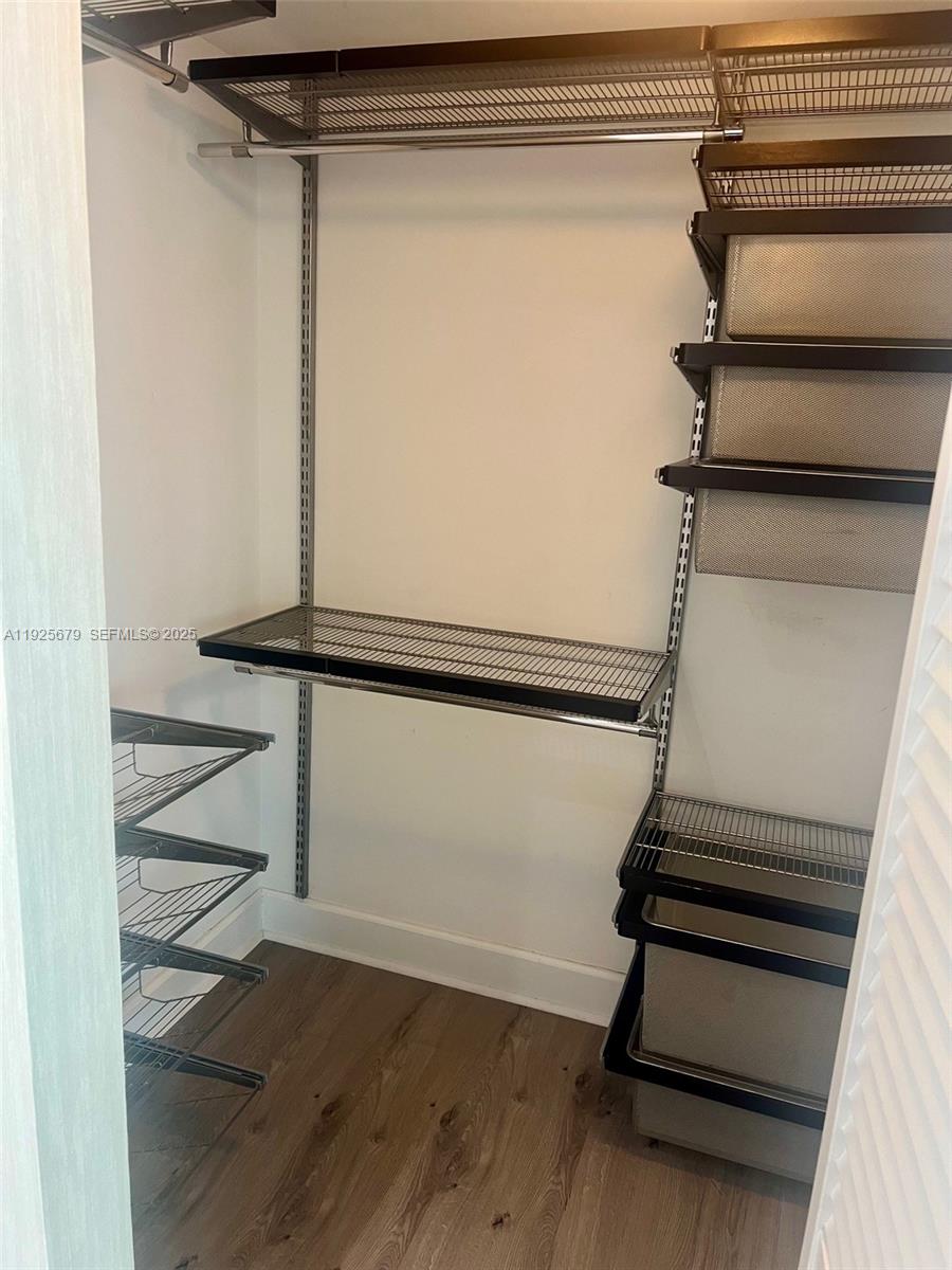 2101 Brickell Ave #2306 Miami, FL 33129