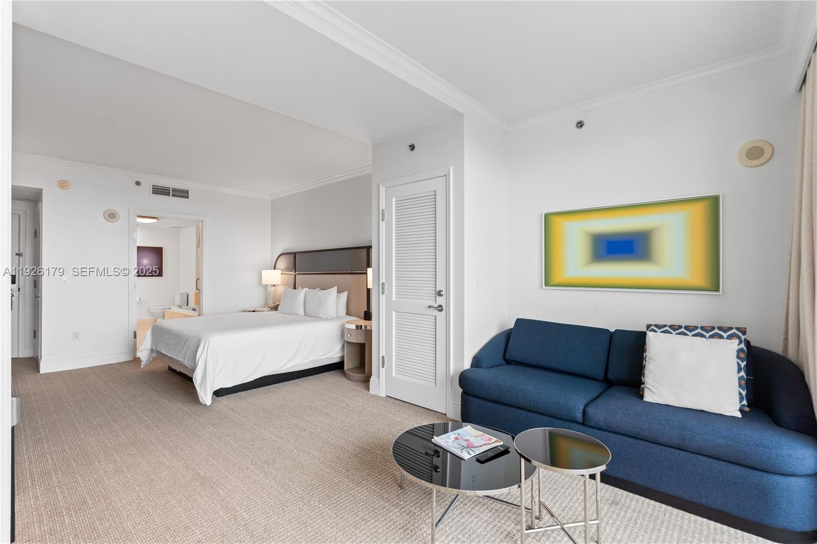 4401 Collins Ave #2517 Miami Beach, FL 33140