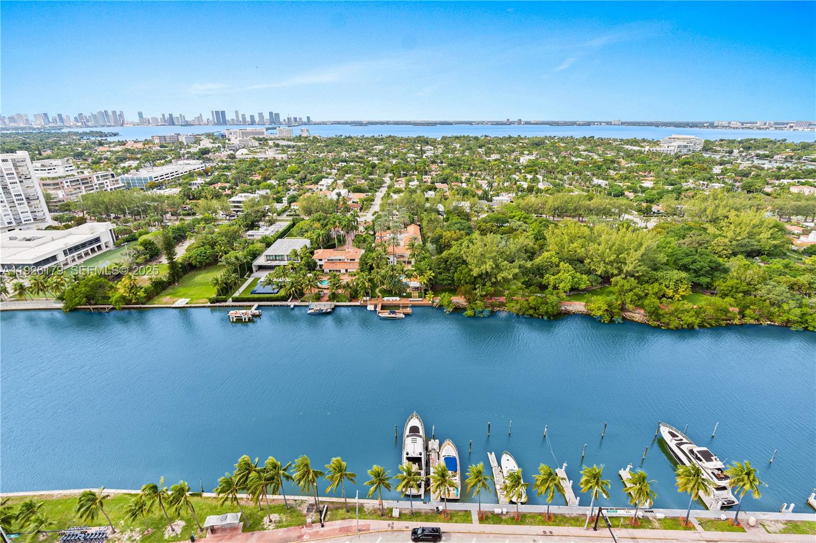 4401 Collins Ave #2517 Miami Beach, FL 33140