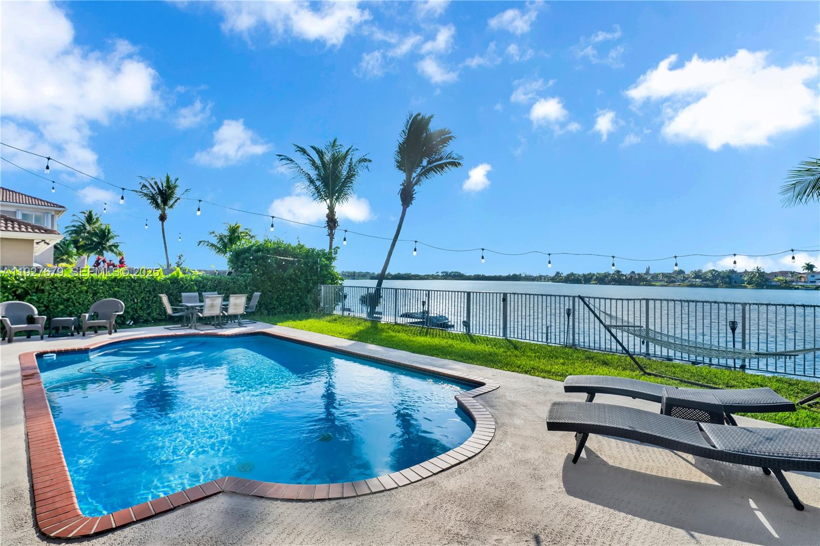 13000 SW 136th Ter Miami, FL 33186