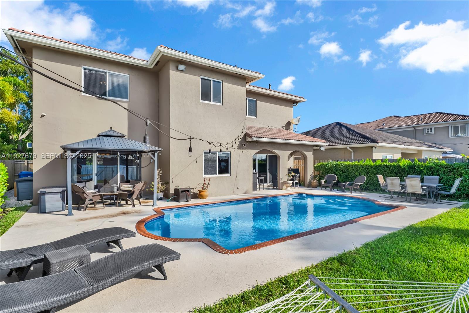 13000 SW 136th Ter Miami, FL 33186