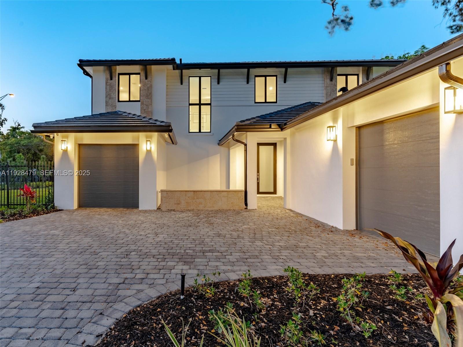 7285 SW 72nd Ter Miami, FL 33143