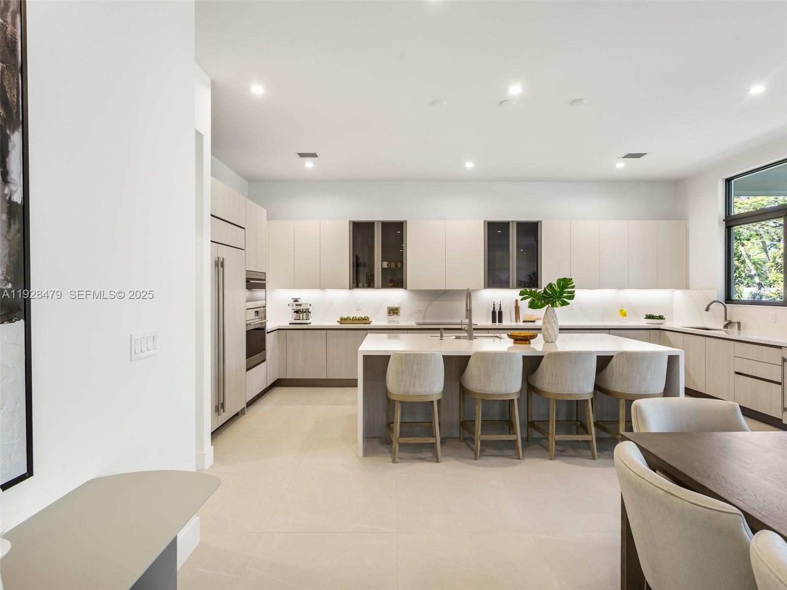 7285 SW 72nd Ter Miami, FL 33143