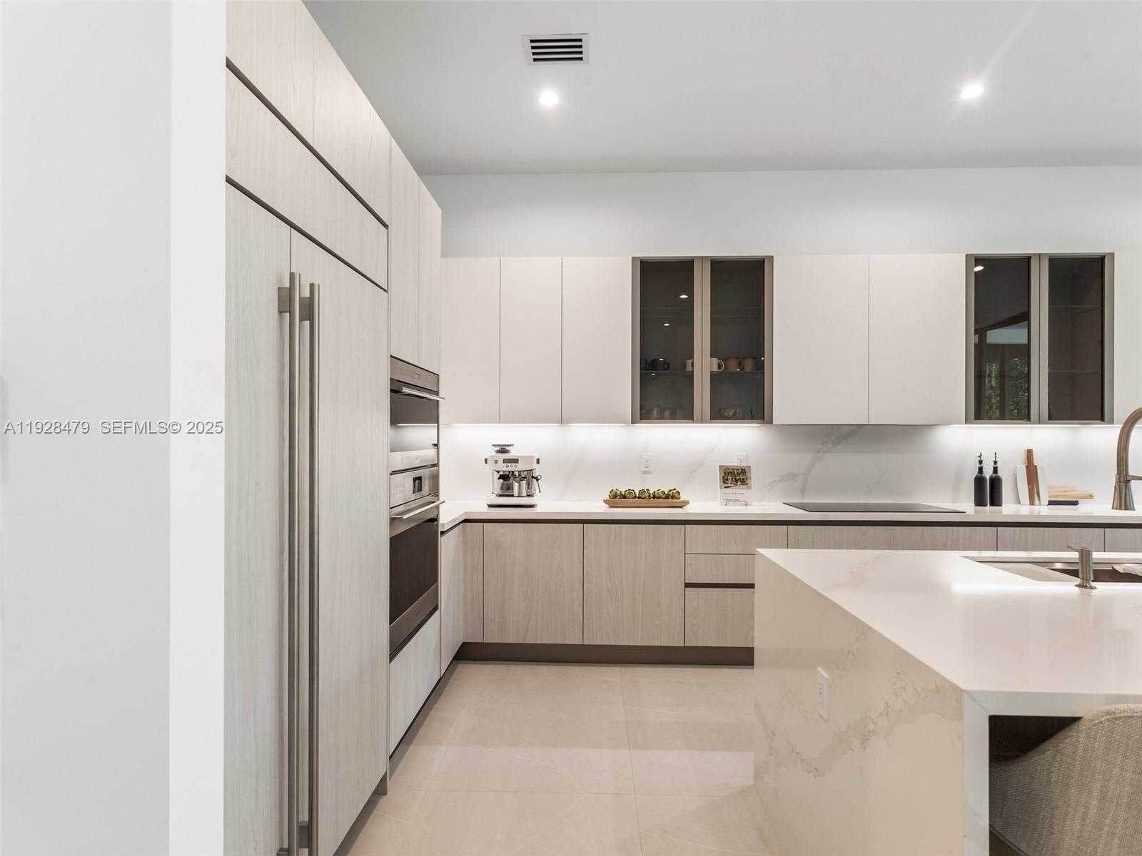 7285 SW 72nd Ter Miami, FL 33143