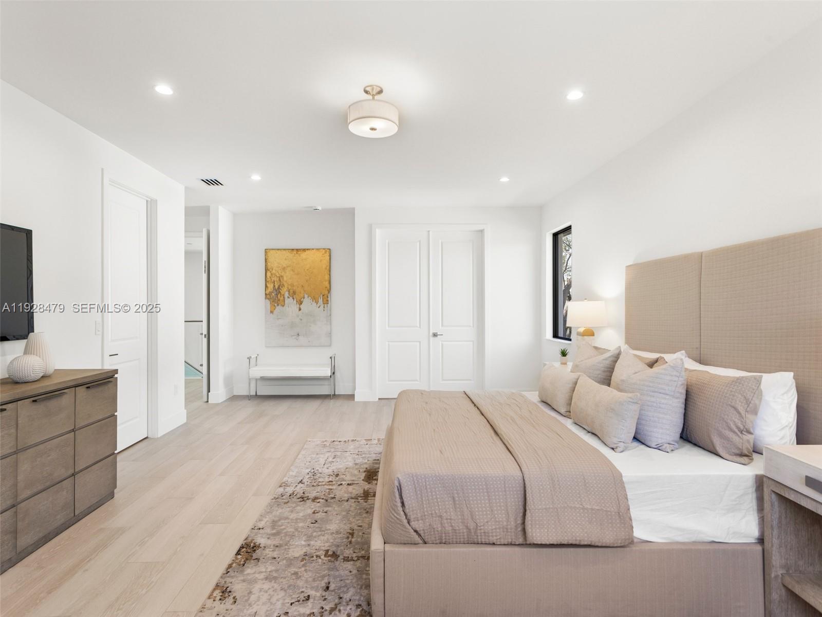 7285 SW 72nd Ter Miami, FL 33143