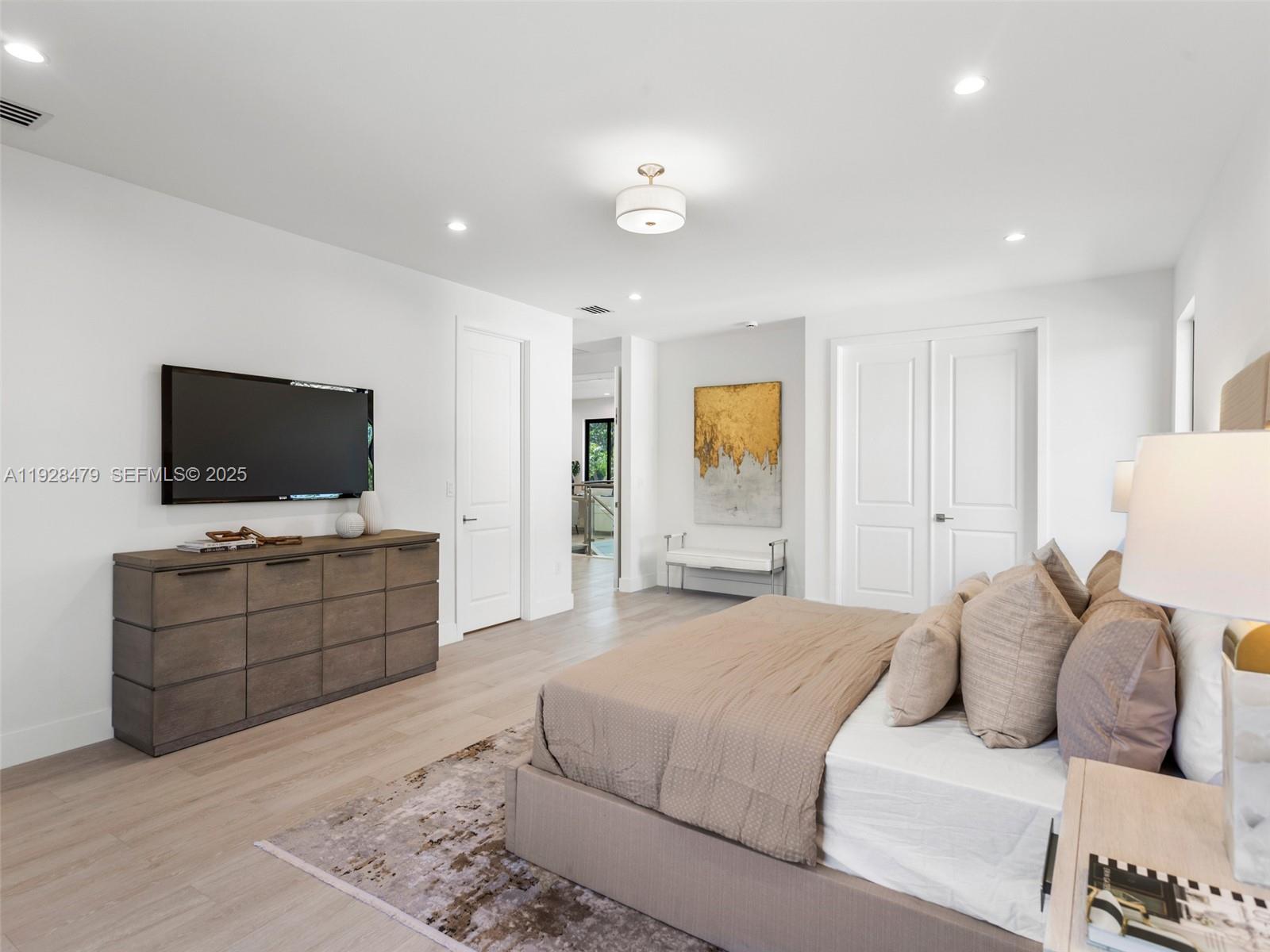 7285 SW 72nd Ter Miami, FL 33143