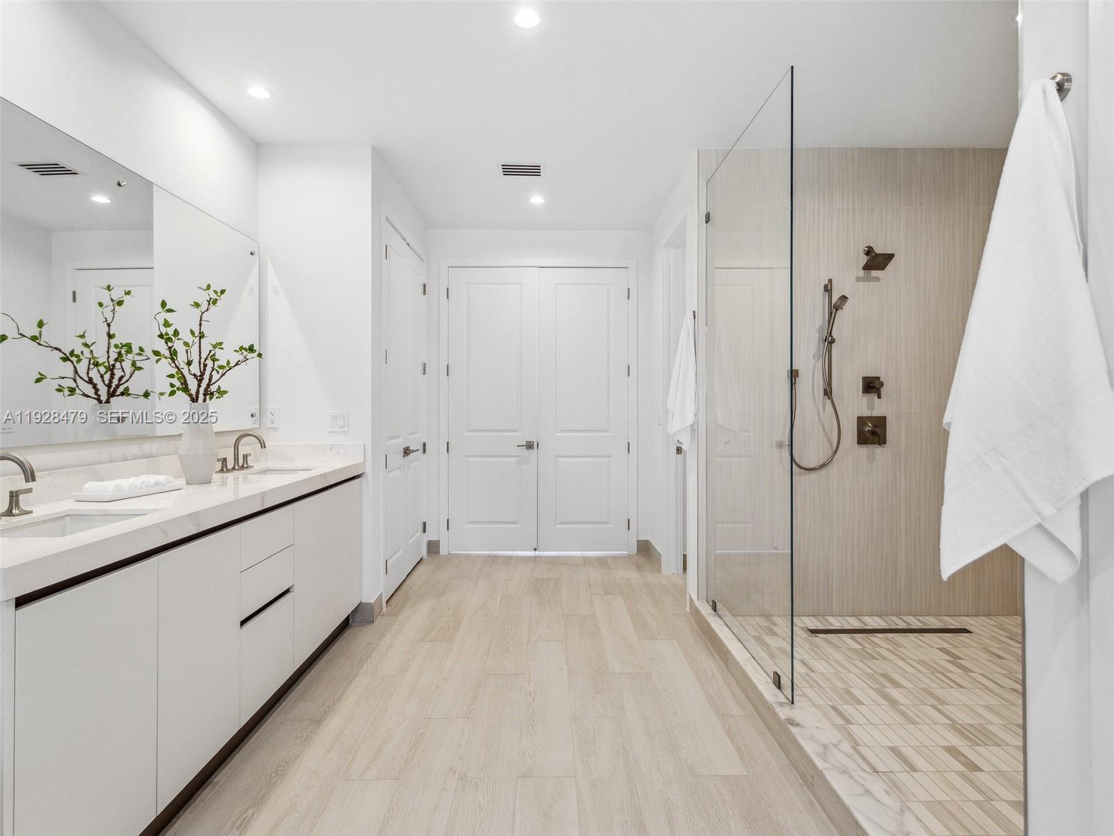 7285 SW 72nd Ter Miami, FL 33143