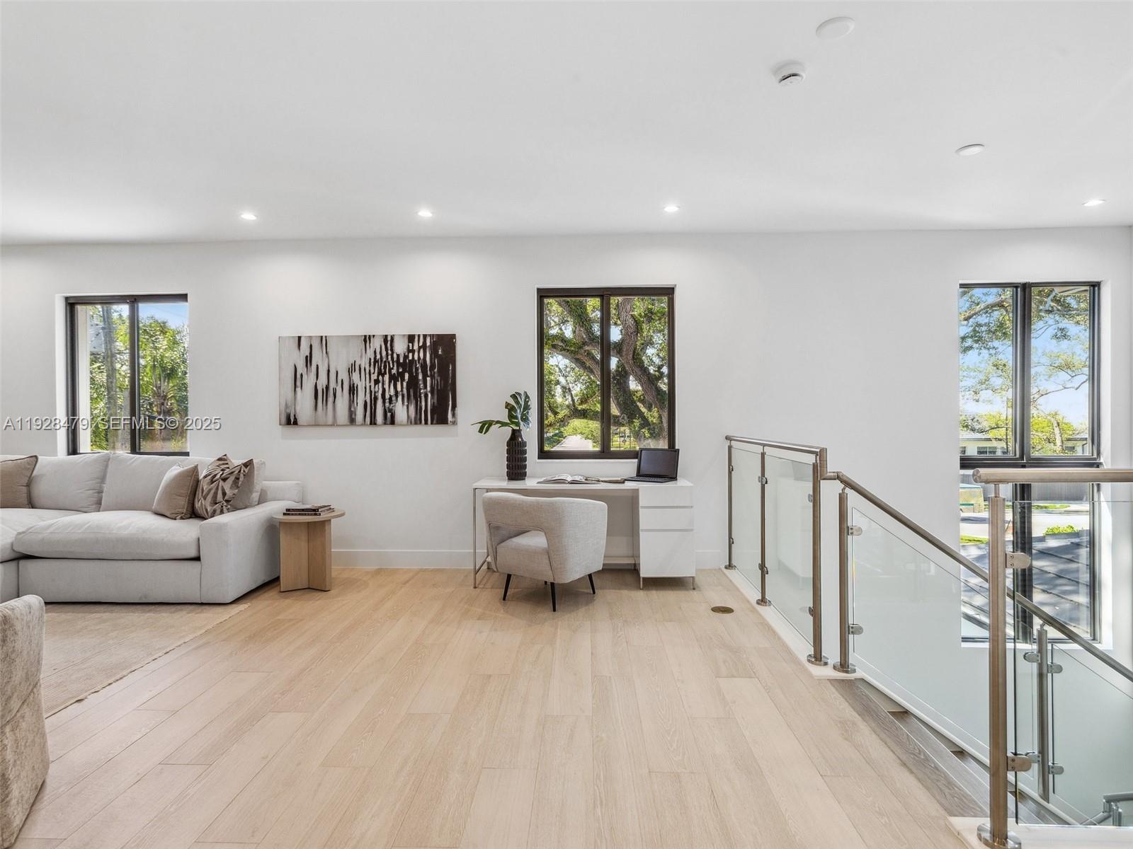 7285 SW 72nd Ter Miami, FL 33143