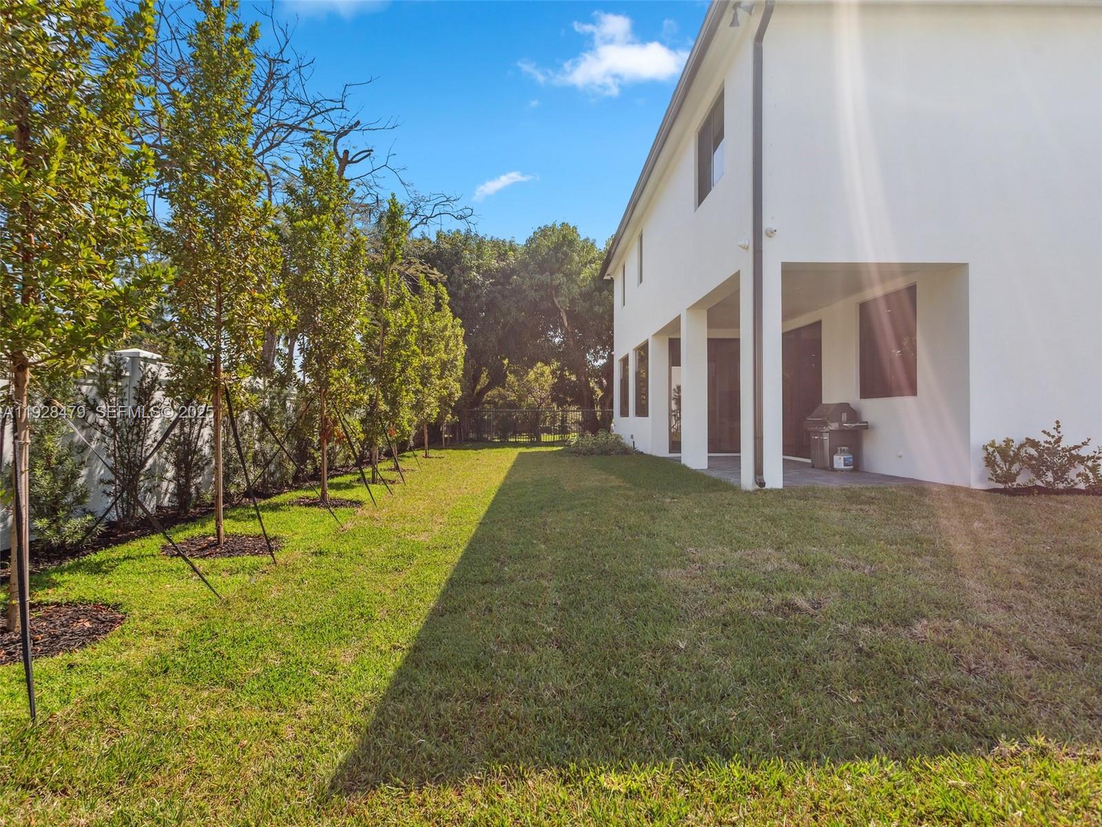 7285 SW 72nd Ter Miami, FL 33143